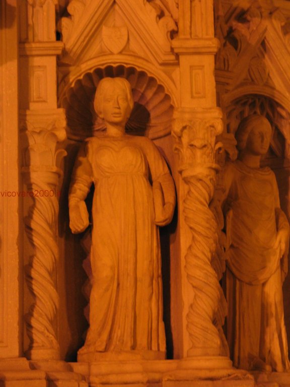 Vicovaro - Particolare del Tempietto di San Giacomo - Notturno